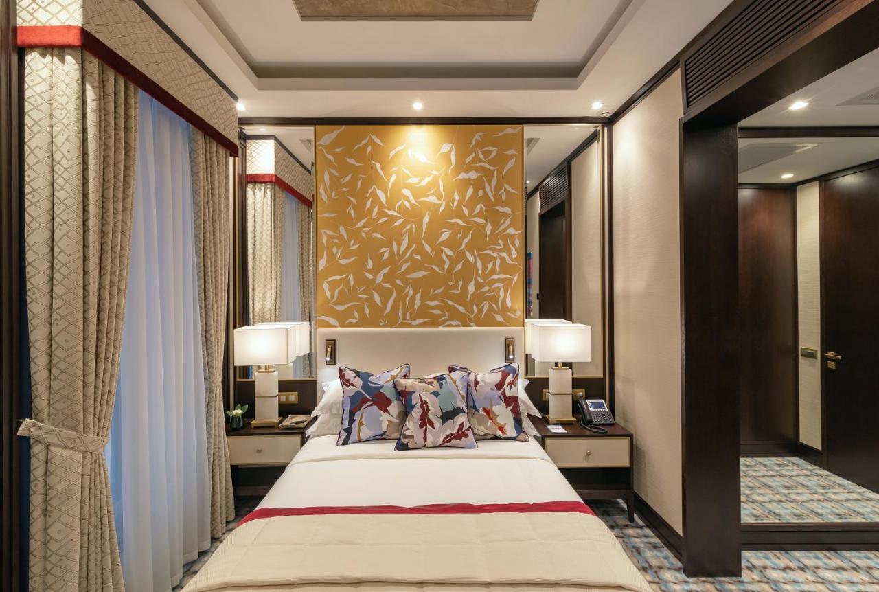 SOHO boutique hotel Dnipro Extérieur photo